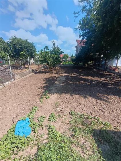 Casă cu 4 camere cu Teren 443 Mp în Cazasu