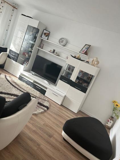 Apartament cu 3 camere decomandat în Iosia