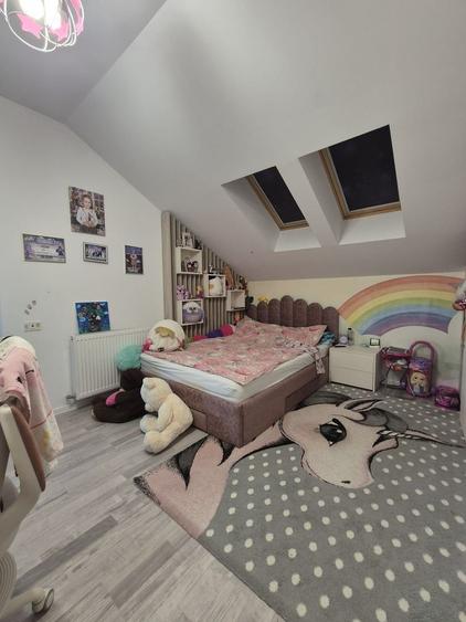 Penthouse cu 4 camere decomandat, mobilat în Theodor Pallady