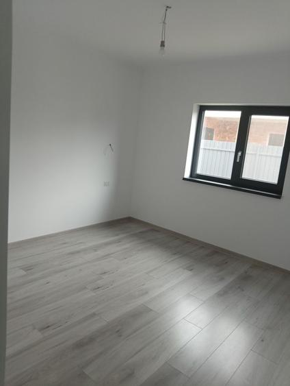 Casă cu 4 camere în Câmpineanca