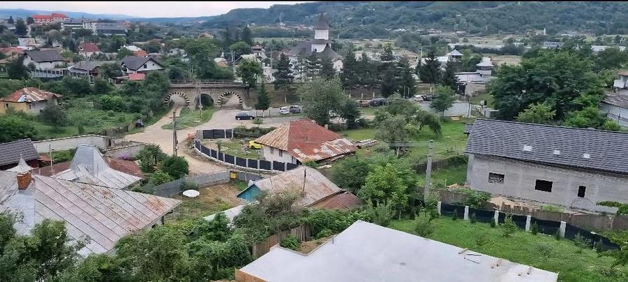 Casă cu 3 camere cu Teren 1000 Mp în Central