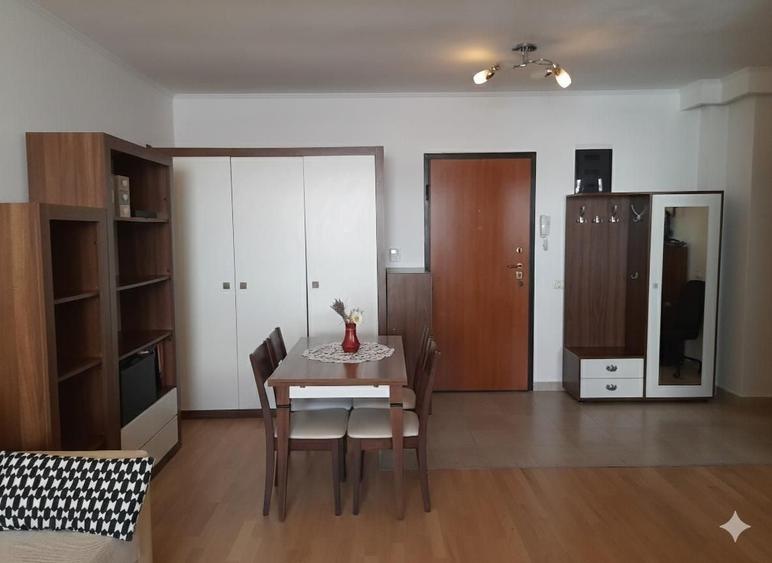 Apartament cu 2 camere decomandat în Băneasa