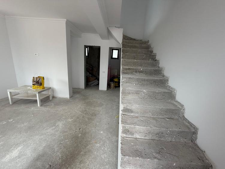 Duplex cu 3 camere cu Canalizare în Buftea