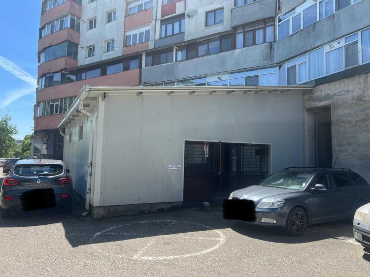 Spațiu comercial, de 180 mp, în Exterior Vest