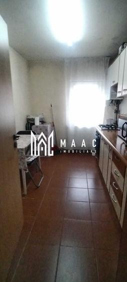 Apartament cu 3 camere decomandat, mobilat în Vasile Aaron