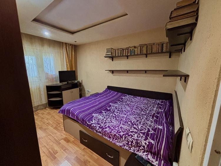 Apartament cu 2 camere decomandat în Exterior Vest