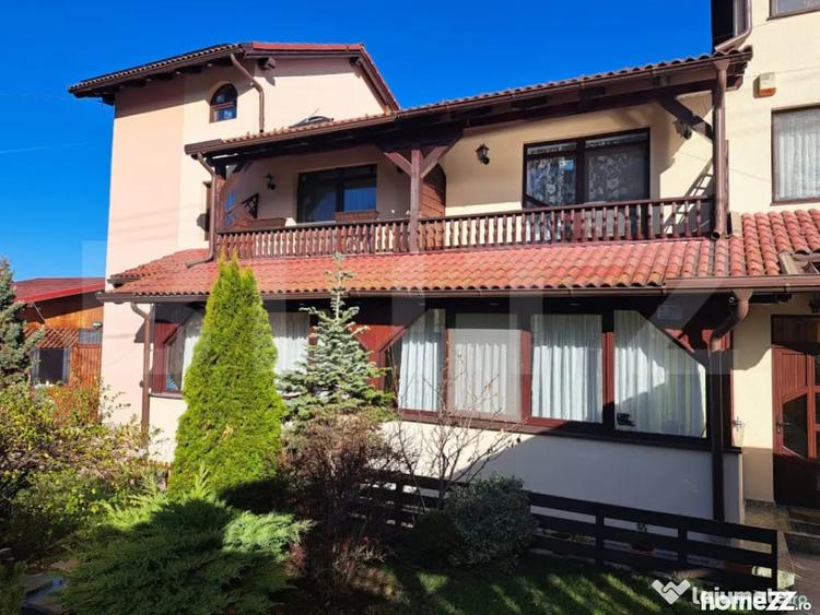 Casă cu 6 camere cu Teren 330 Mp în Central
