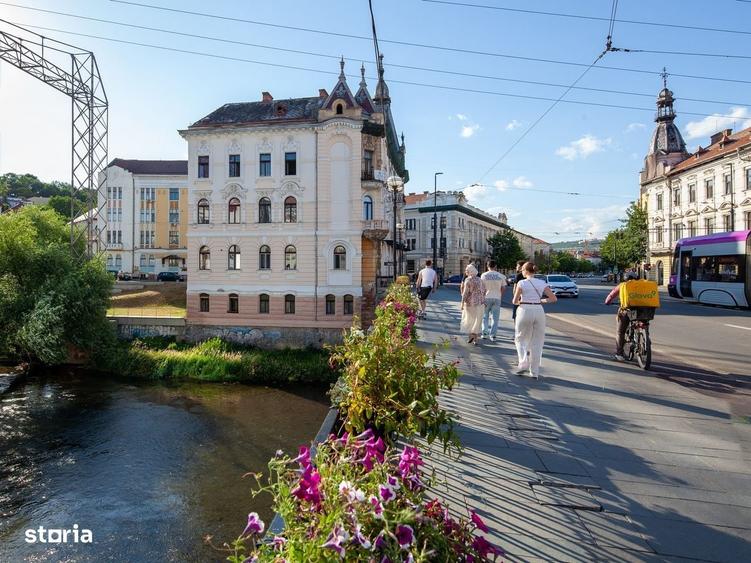 Apartament cu 4 camere în Ultracentral