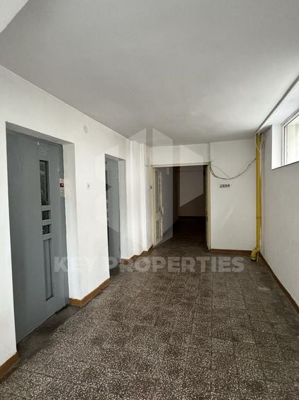 Apartament cu 4 camere decomandat în Pantelimon