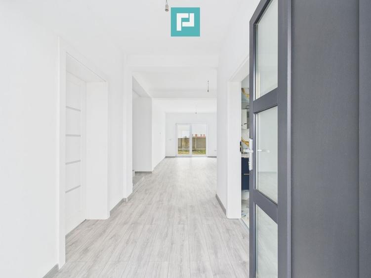 Duplex cu 3 camere cu Canalizare în Pișchia