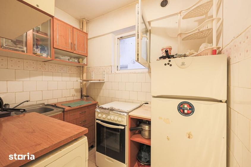 Apartament decomandat 2 camere - etaj 1 Banu Maracine - COMISION 0 - 3