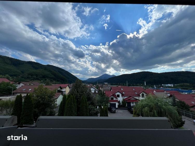 Casă cu 5 camere cu Teren 400 Mp în Bunloc