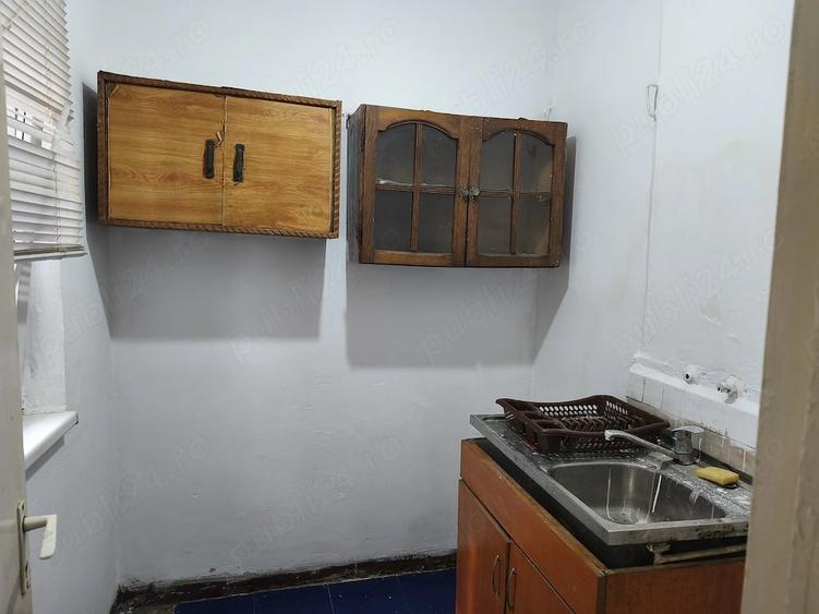 Apartament cu 2 camere nedecomandat în Central