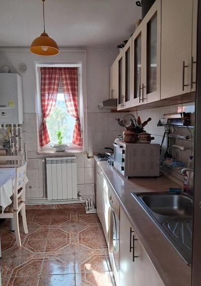 Apartament cu 2 camere semidecomandat în Tomis II