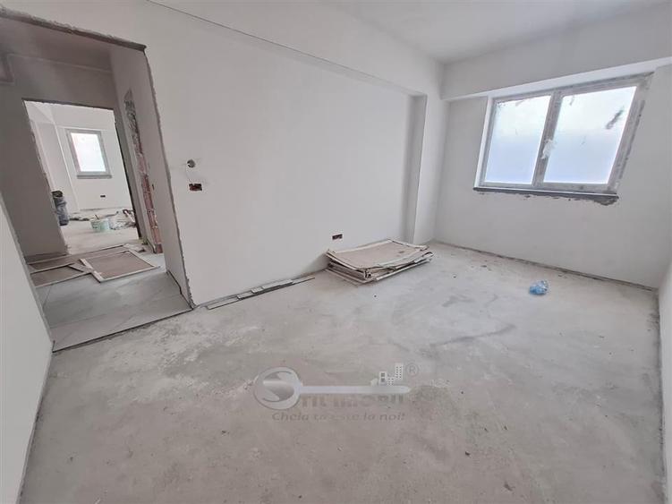 Penthouse cu 2 camere decomandat în Galata