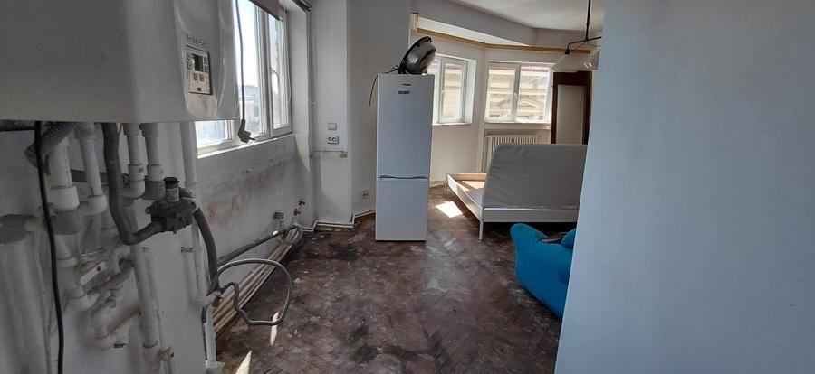 Apartament cu 2 camere semidecomandat în Centrul Istoric