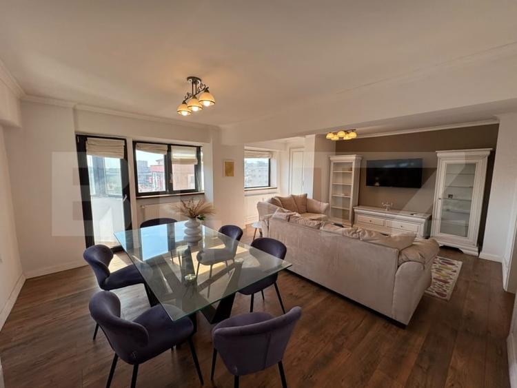 Apartament cu 4 camere decomandat, mobilat în Ultracentral