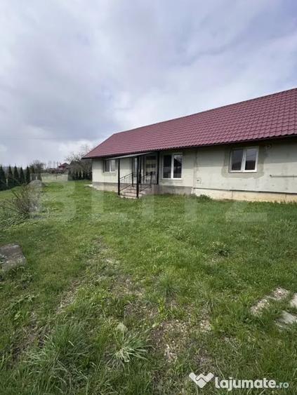 Casă cu 3 camere cu Teren 2900 Mp în Dej
