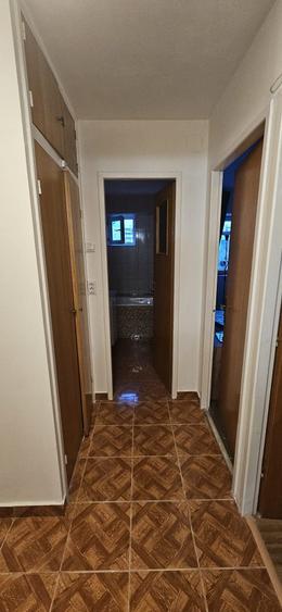 Apartament cu 3 camere decomandat în 13 Septembrie
