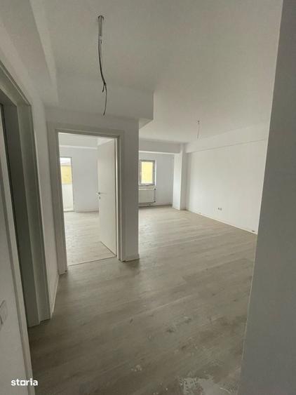 Apartament cu 4 camere decomandat în George Enescu