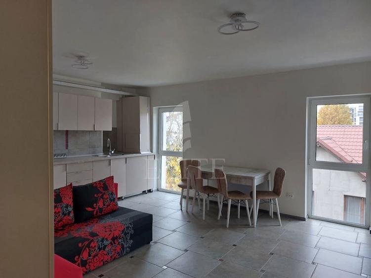 Apartament 2 camere în zona LOMBULUI - 1
