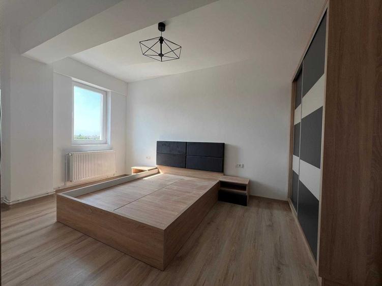 Apartament cu 2 camere decomandat în Lipovei