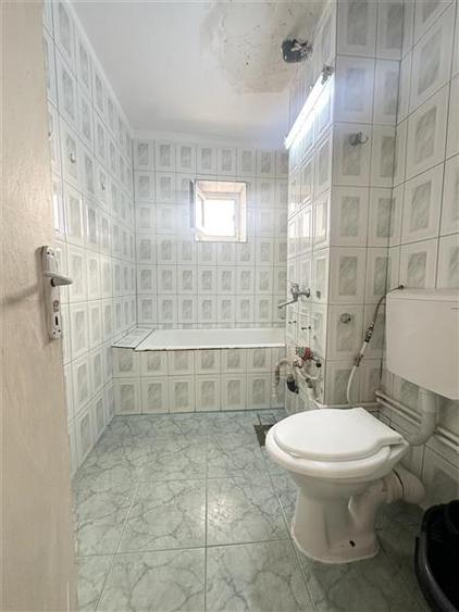 Apartament cu 4 camere decomandat în Km 4-5