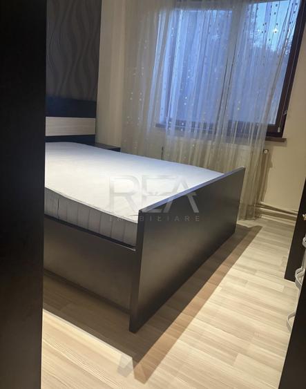 Apartament cu 3 camere decomandat, mobilat în Crângași
