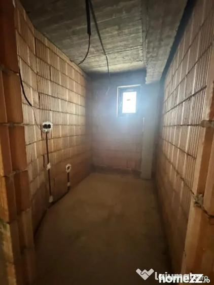 Apartament cu 3 camere decomandat în Vest