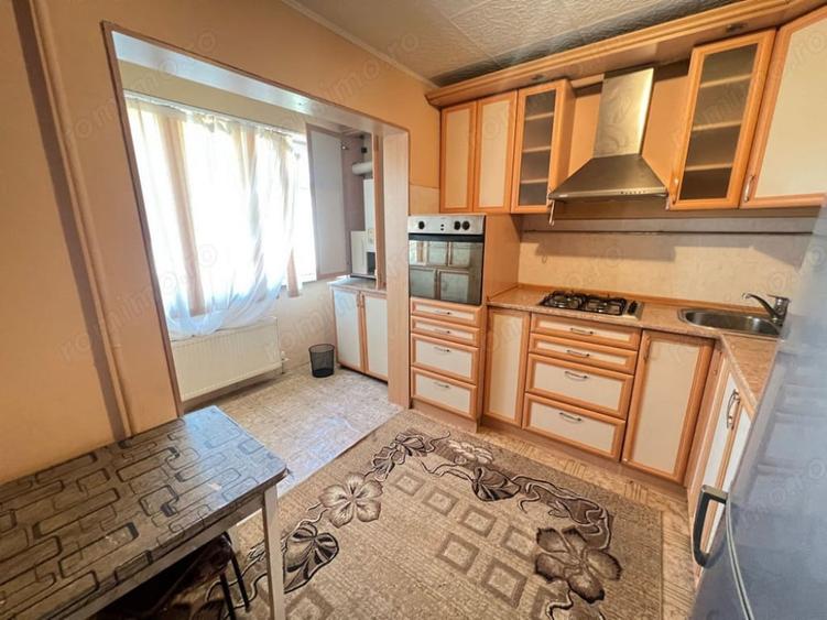 Apartament cu 3 camere decomandat în Lujerului