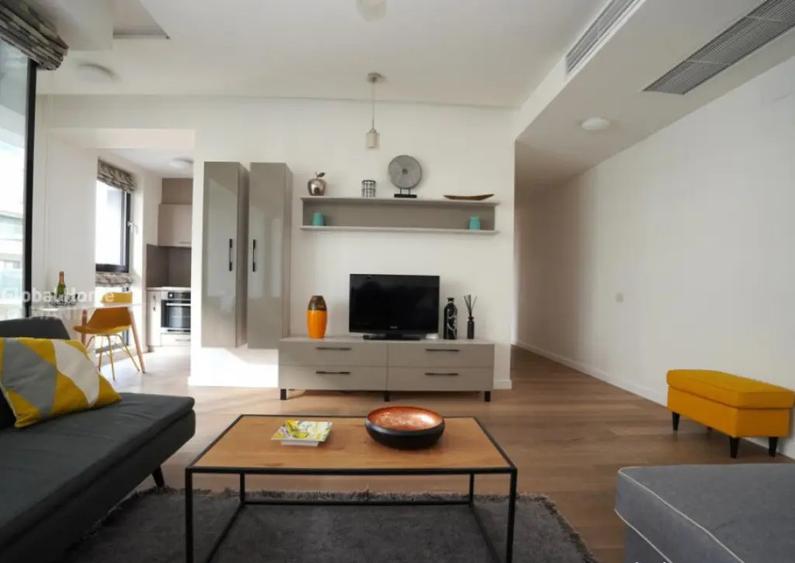 Apartament cu 2 camere semidecomandat, mobilat în Herăstrău