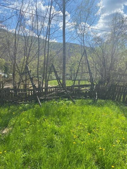 Teren de 1220 mp, în Teșila