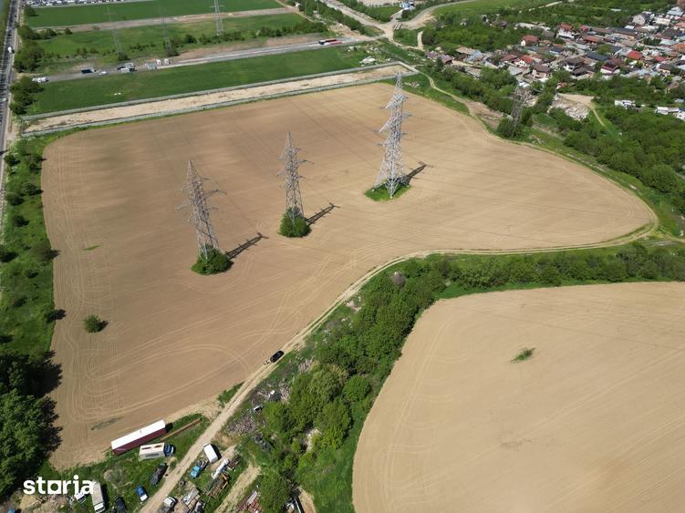 Teren de 11300 mp, în Glina