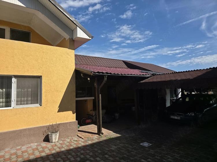 Casă cu 6 camere cu Teren 1200 Mp în Central