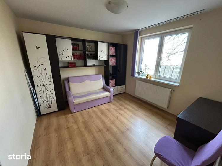 Apartament cu 3 camere în Cetate