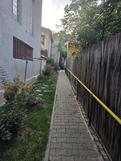 Casă cu 2 camere în Eminescu
