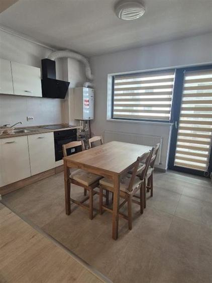 Apartament cu 2 camere decomandat în Titan