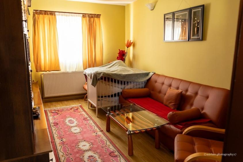 Duplex cu 5 camere cu Canalizare în Ponor