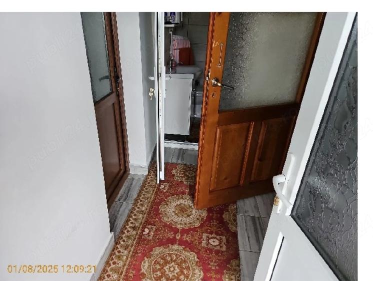 Casă cu 3 camere cu Teren 2000 Mp în Șendriceni