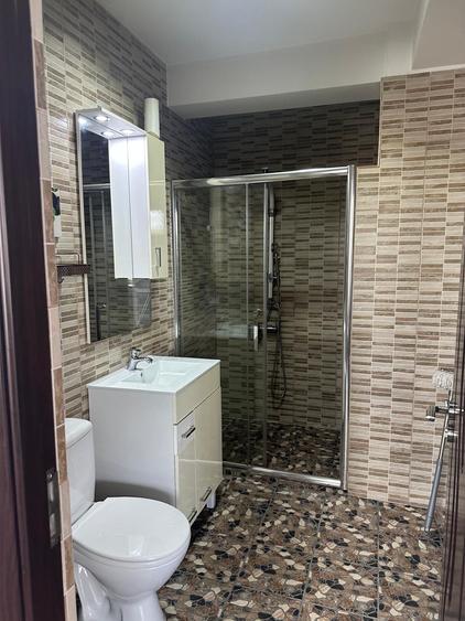 Apartament cu 2 camere semidecomandat în Florești