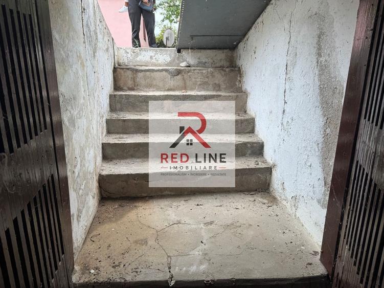 Casă cu 6 camere cu Canalizare în Roșiori