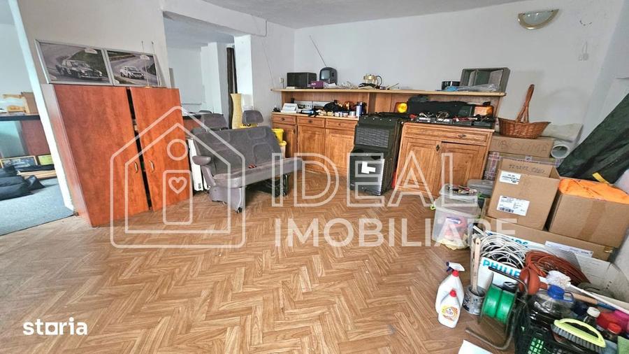 Casă cu 4 camere cu Canalizare în Ștrand