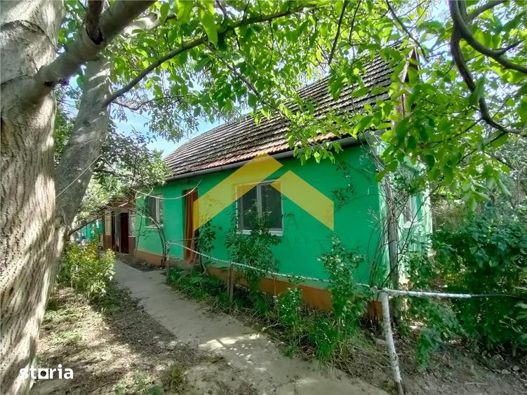 Casă cu 2 camere cu Teren 600 Mp în Central