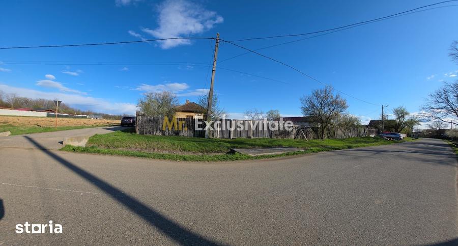 Casă cu 3 camere cu Teren 924 Mp în Scoarța