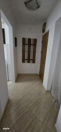 Apartament cu 2 camere semidecomandat în Aleea Trandafirilor