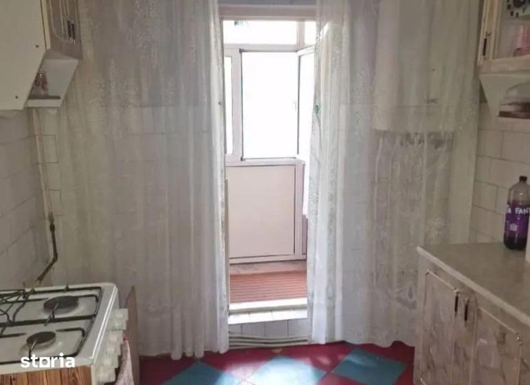 Apartament cu 3 camere în Tătărași