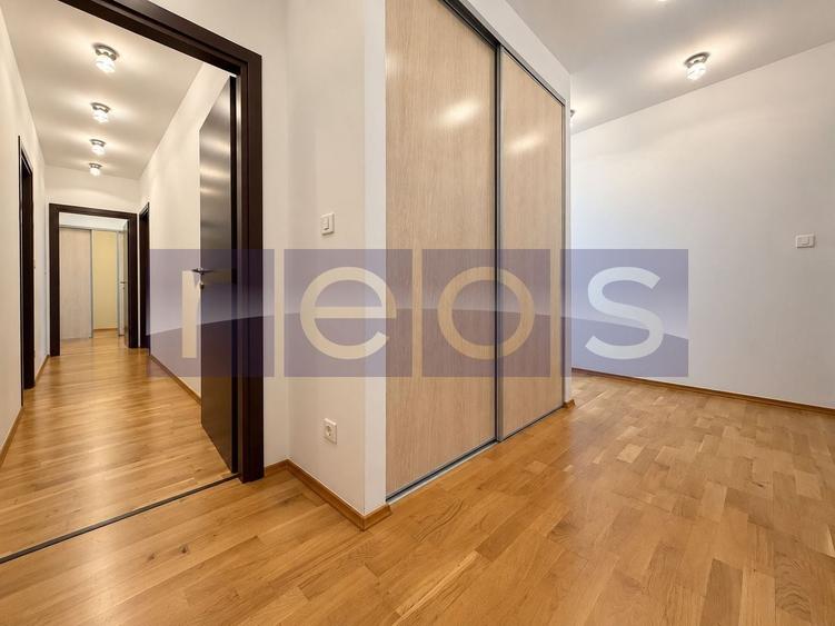 Apartament cu 3 camere în Iancu Nicolae