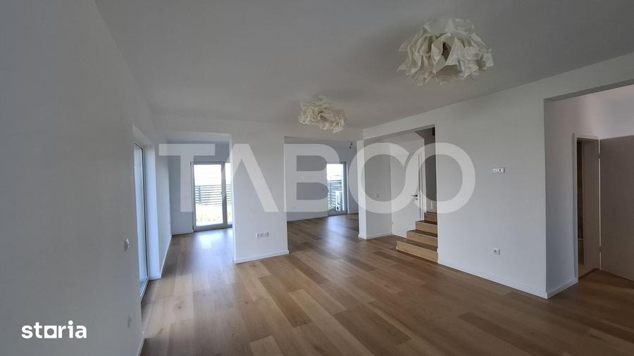 Casă cu 4 camere cu Teren 360 Mp în Șura Mică