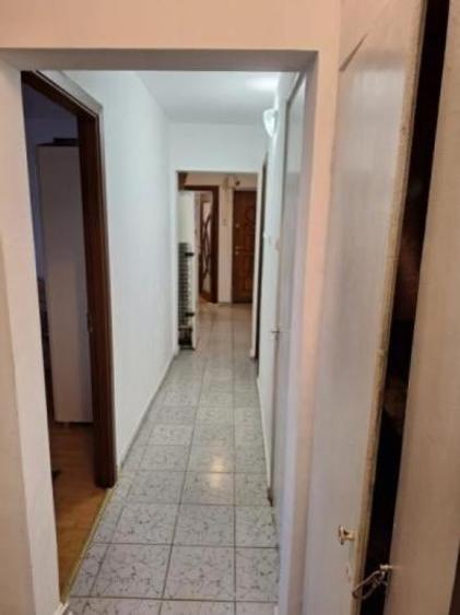 Apartament cu 3 camere în Sebastian