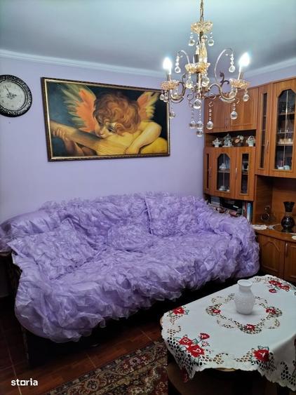 Casă cu 1 camere cu Canalizare în Central